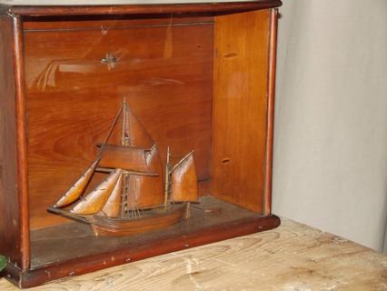 Very special model of sailship in wooden box with glass front = Diomara