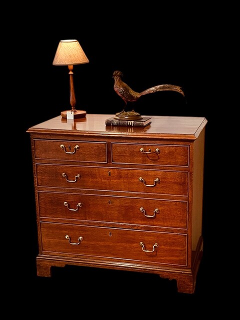 An 18th Century Georgian Oak Chest of Drawers 